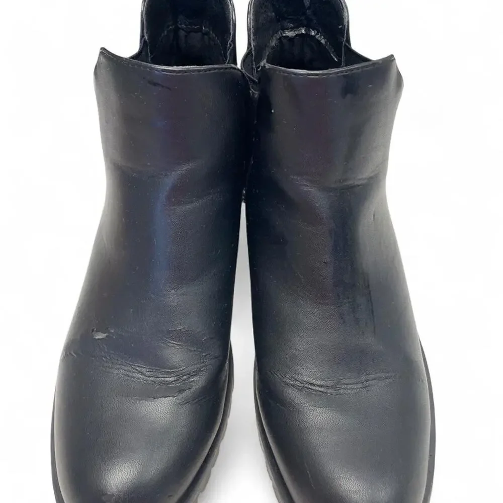 Black leather chelsea boots